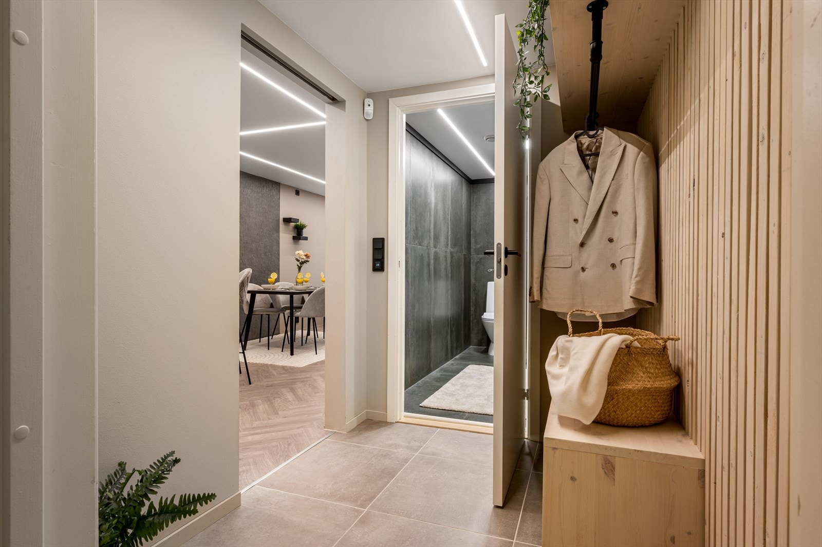 - Lekker og innbydende entré på 3,6m² - Galleribilde