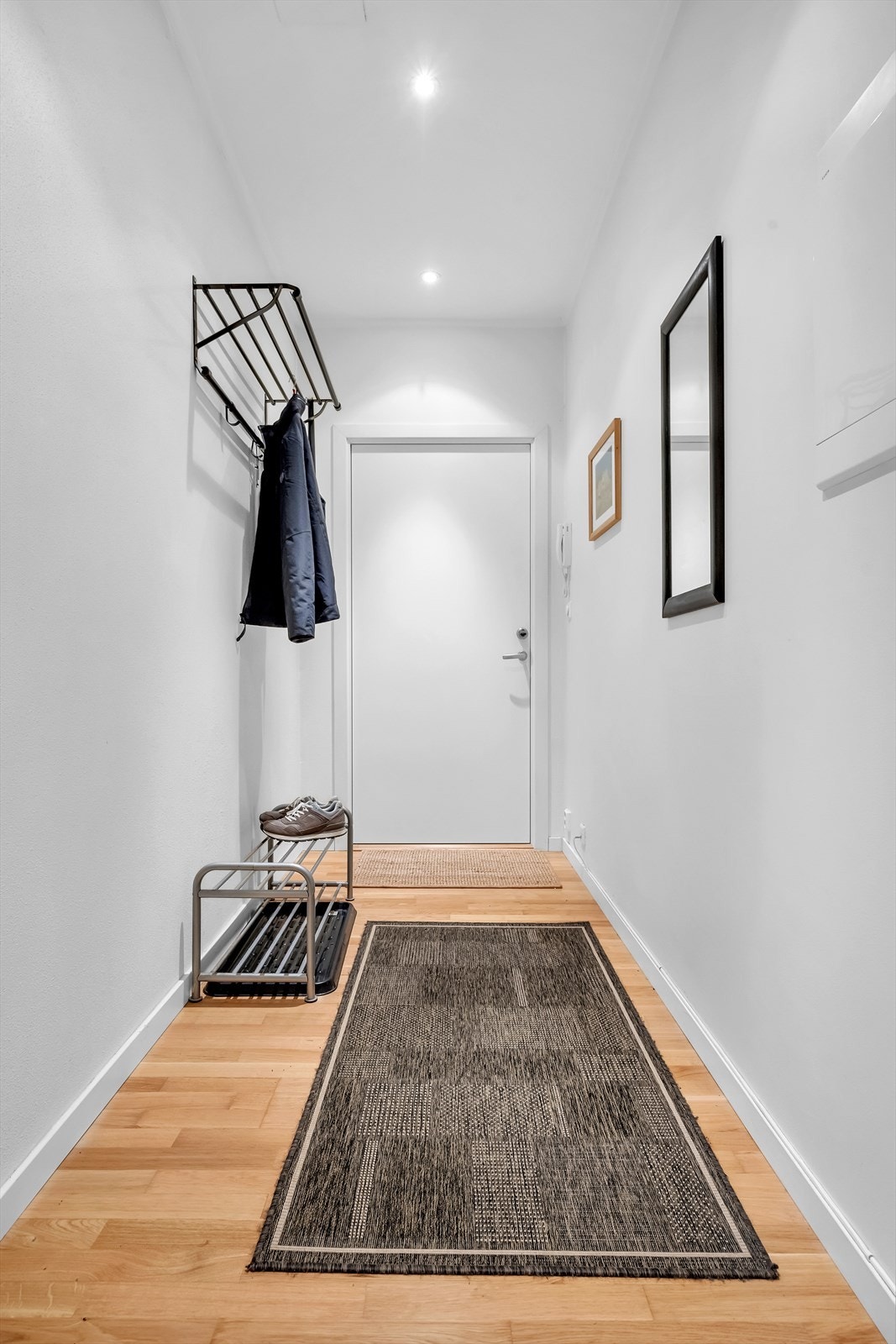 Leiligheten disponerer en bod i garasjen på 3,6 m². Galleribilde