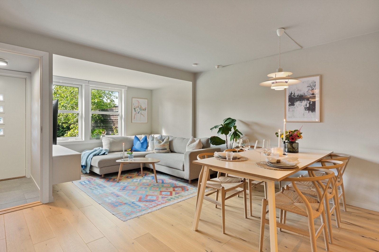 Pent oppusset og moderne 3-roms leilighet med trappefri adkomst Galleribilde