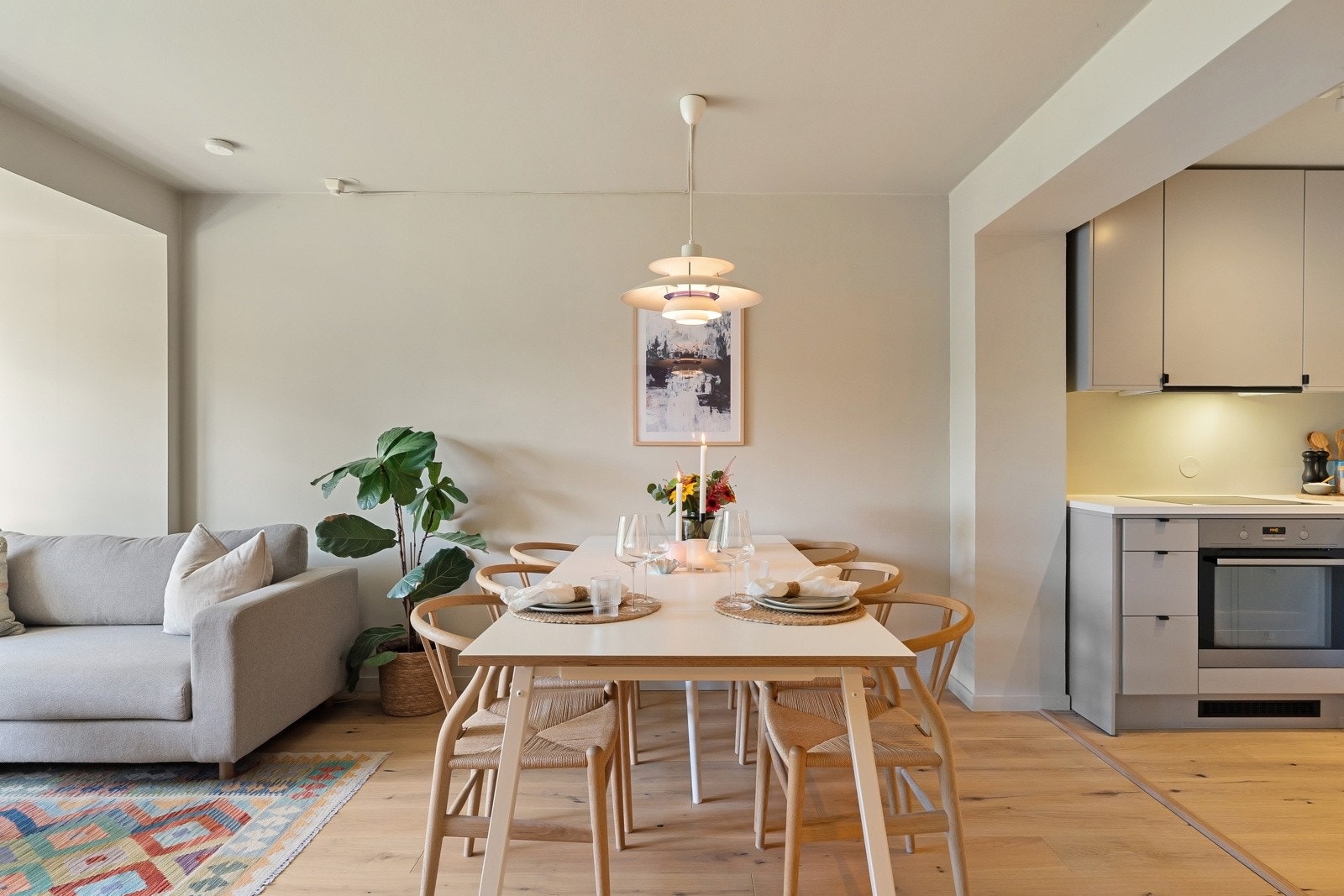 Det er lagt gulvvarme i alle rom bortsett fra på soverom med walk-in garderobe Galleribilde