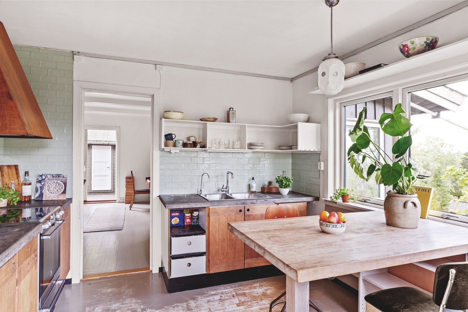 Koselig spiseplass som innbyr til sosialt samvær Galleribilde