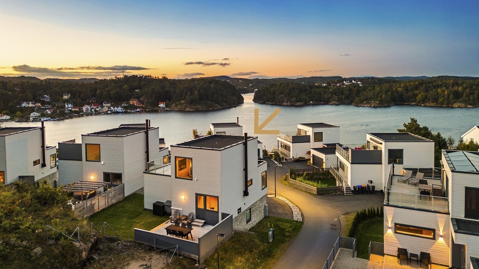 Kristoffer Eastwood i Nordvik presenterer Kongshavnheia 35! Galleribilde