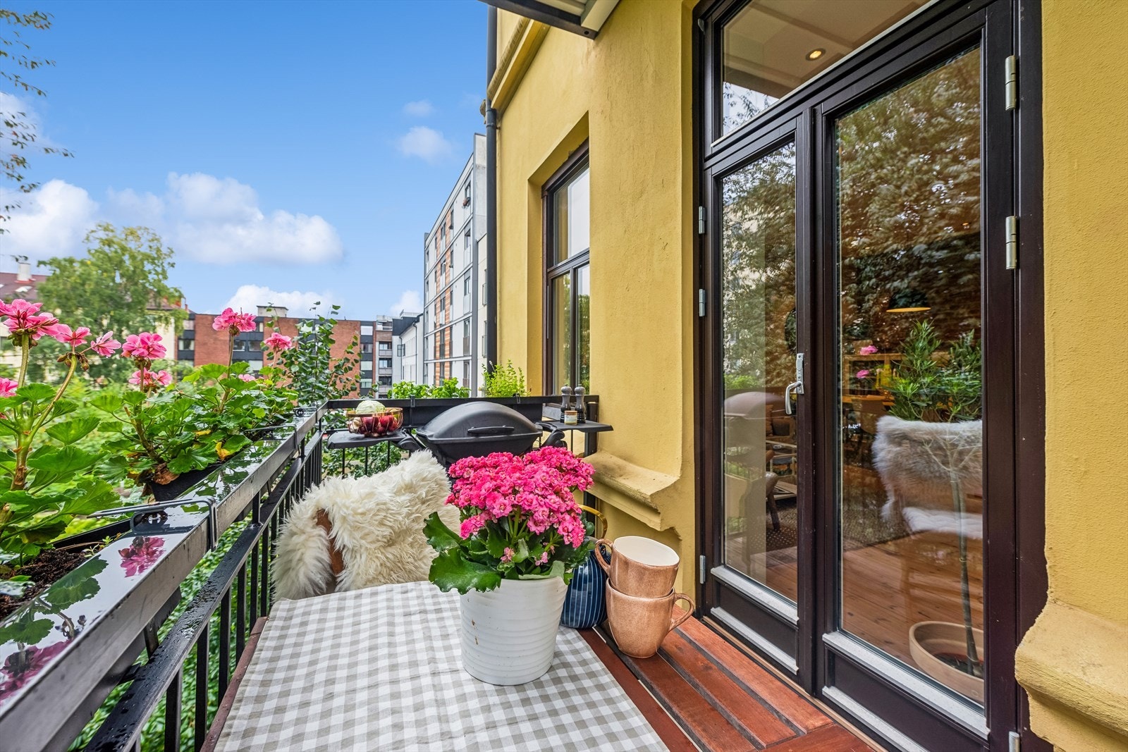 Fra stuen er det direkte utgang til en balkong på ca 4,0 m² Galleribilde