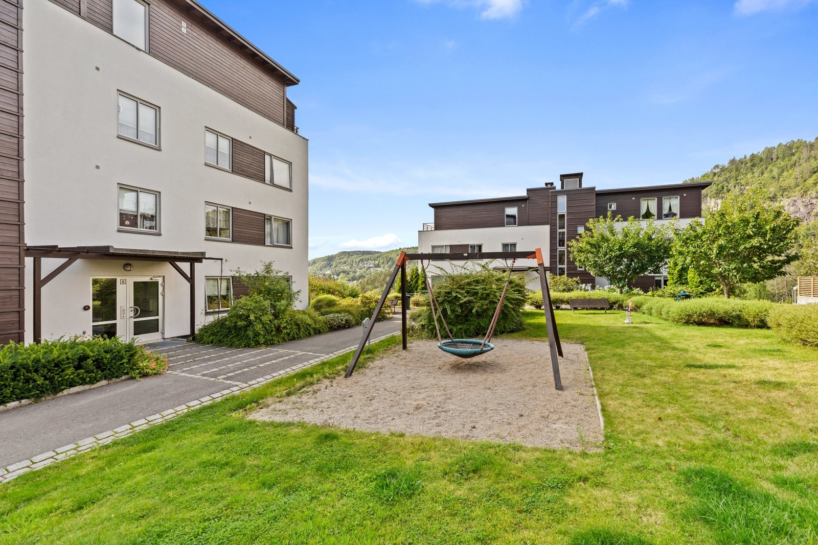 Flott lekeplass i nærområde Galleribilde