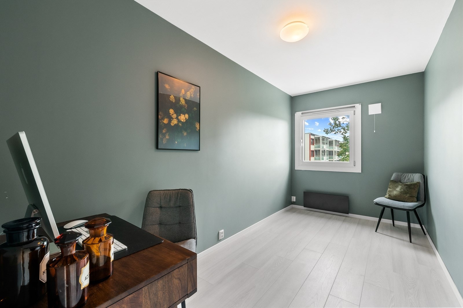 Soverom 2 har plass til seng og andre møbler etter ønske. Galleribilde