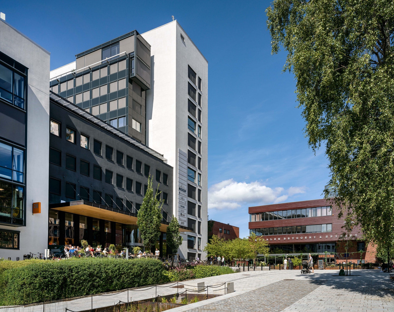 Meget sentral beliggenhet midt på Gullhaug Torg i Nydalen
foto: @knutneerland @magentfotografer Galleribilde