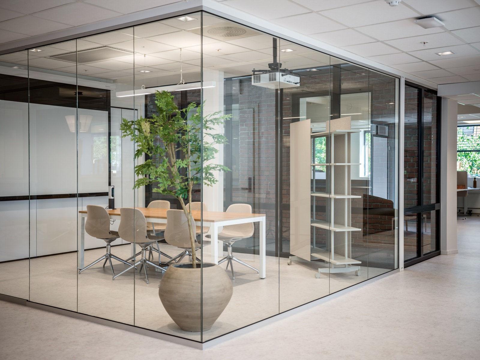 Referanselokale i byggets 3. etg, hos Alfa Sko.
foto: @knutneerland @magentfotografer Galleribilde