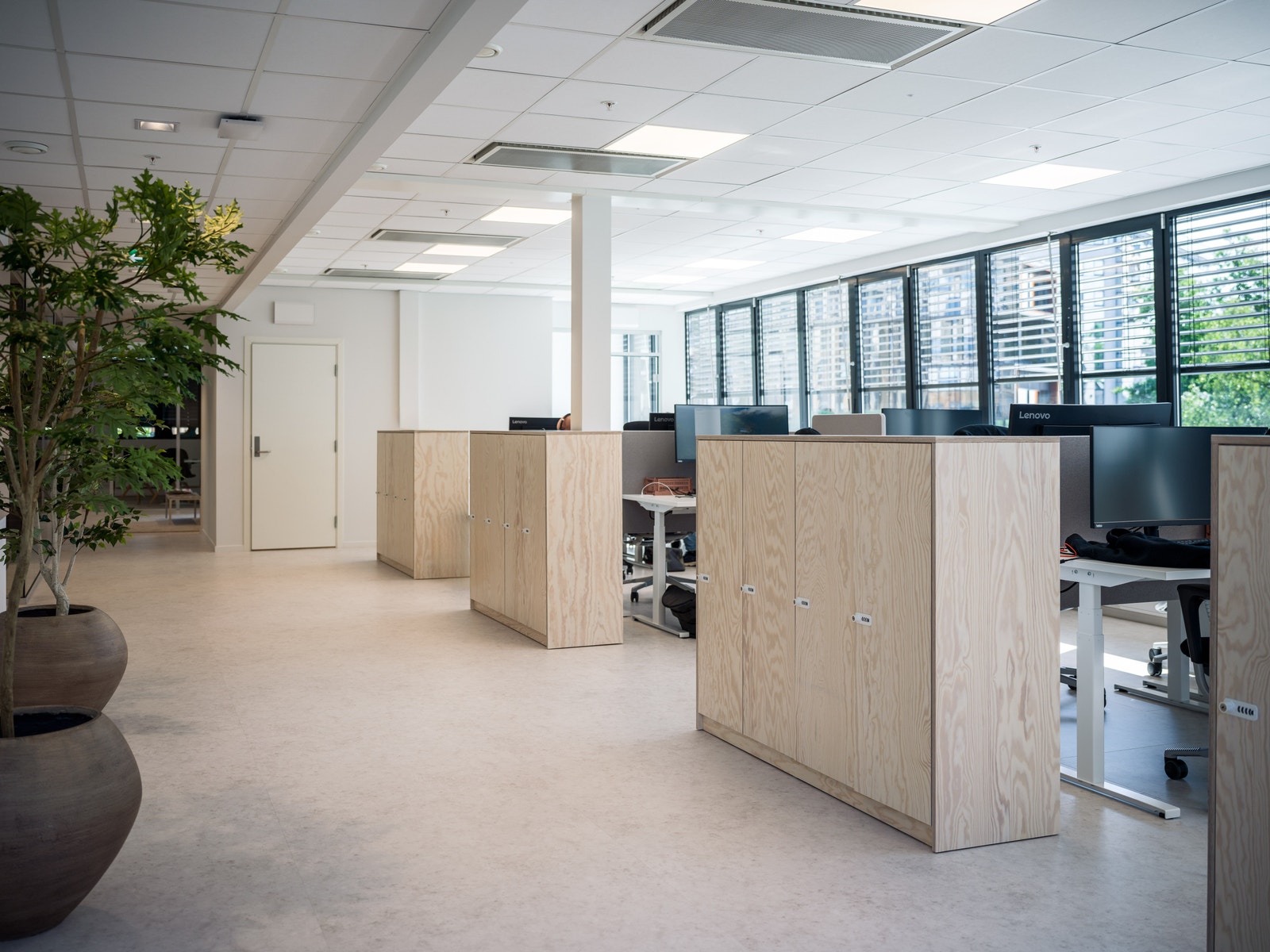 Referanselokale i byggets 3. etg, hos Alfa Sko.
foto: @knutneerland @magentfotografer Galleribilde