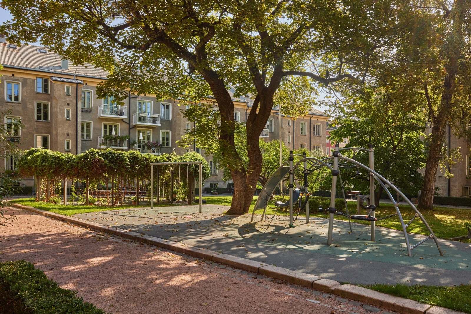 Bakgården blir som en privat park for beboerne. Galleribilde