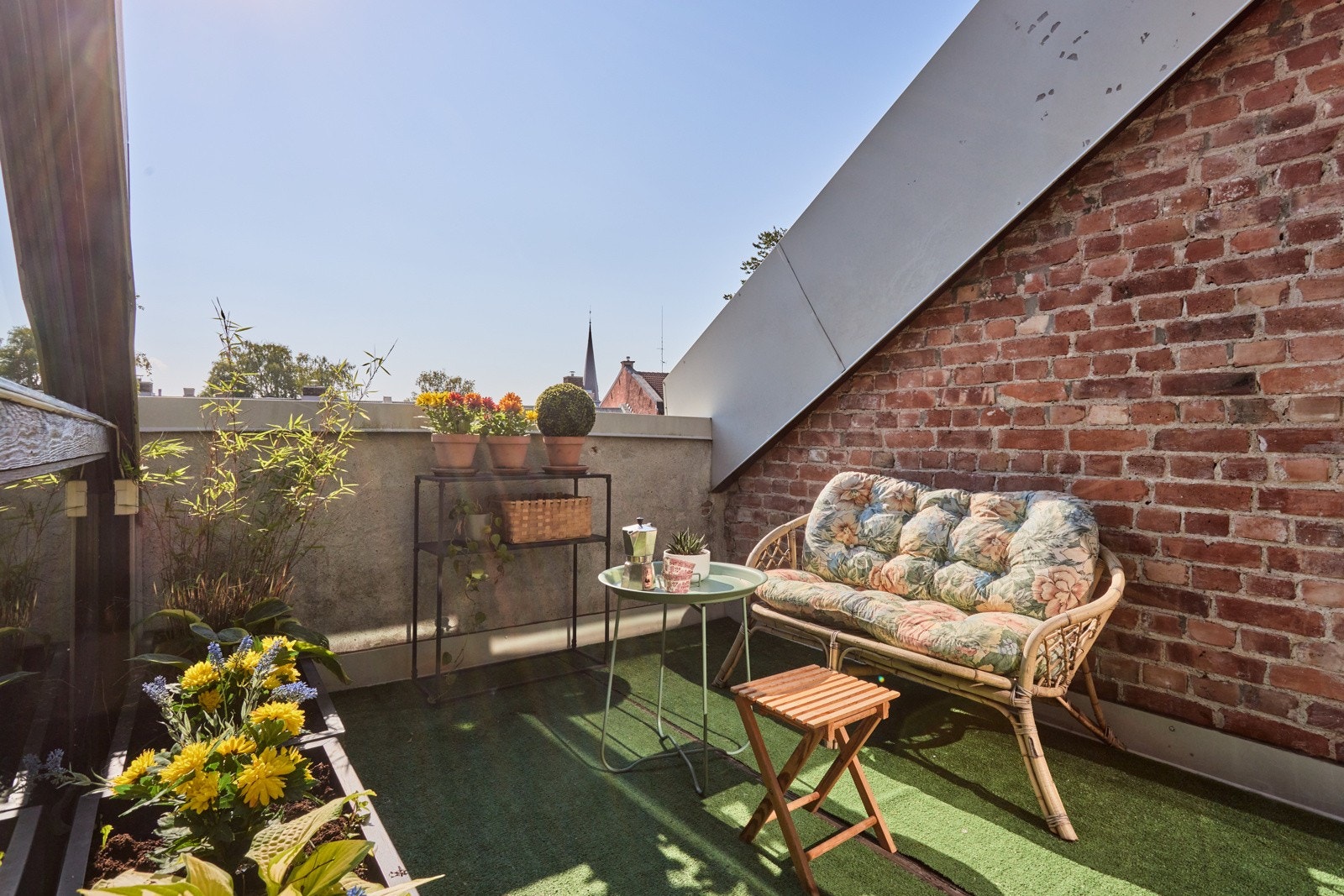 På terrassen har du plass til sittegruppe etter eget ønske og behov. Galleribilde