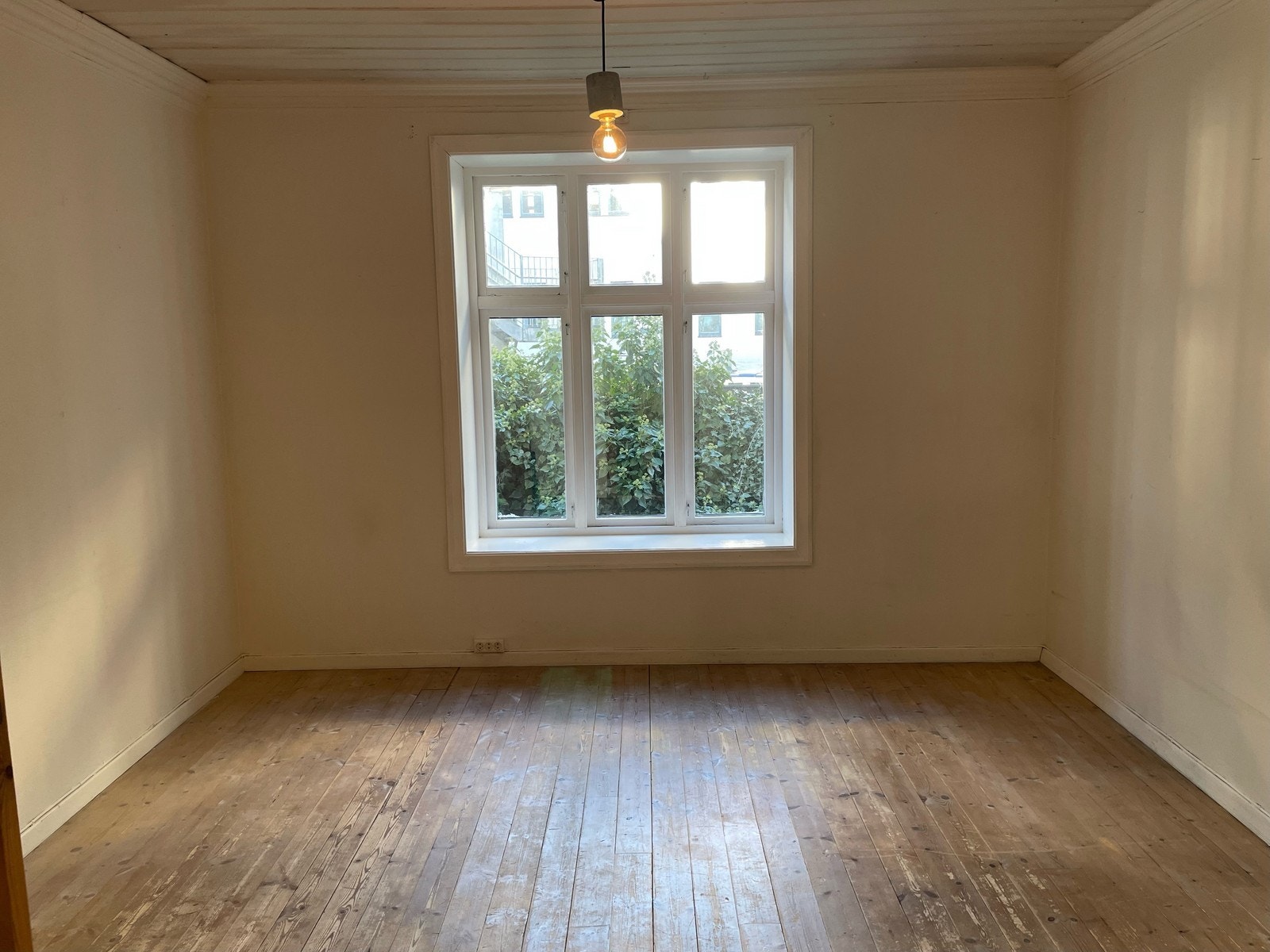 De store vindusflatene sikrer godt med lysinslipp hele dagen. Galleribilde