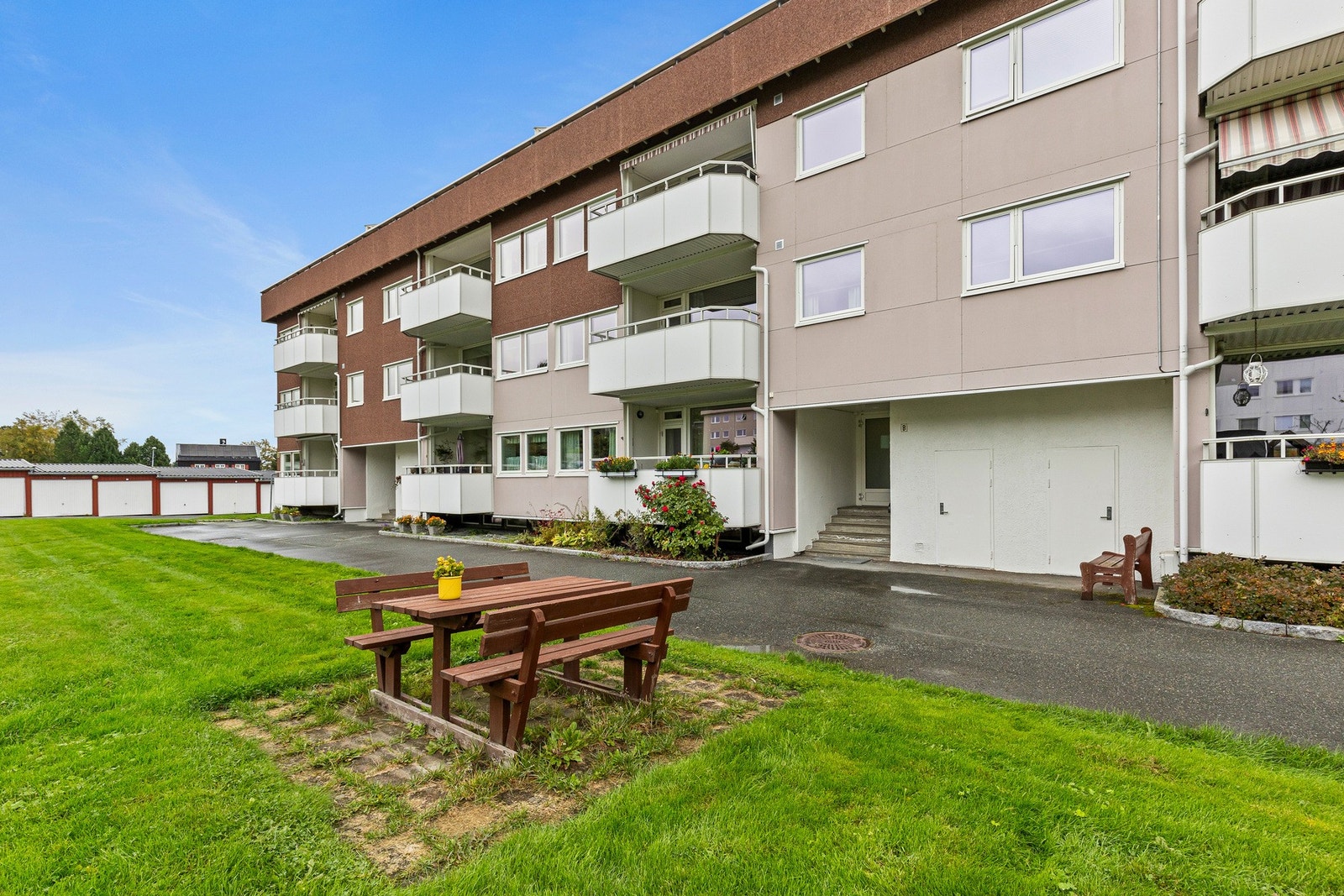 Fasade inngangsparti. Galleribilde