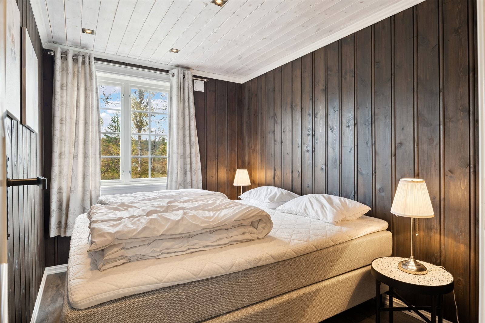 Soverom 1. etg. Galleribilde