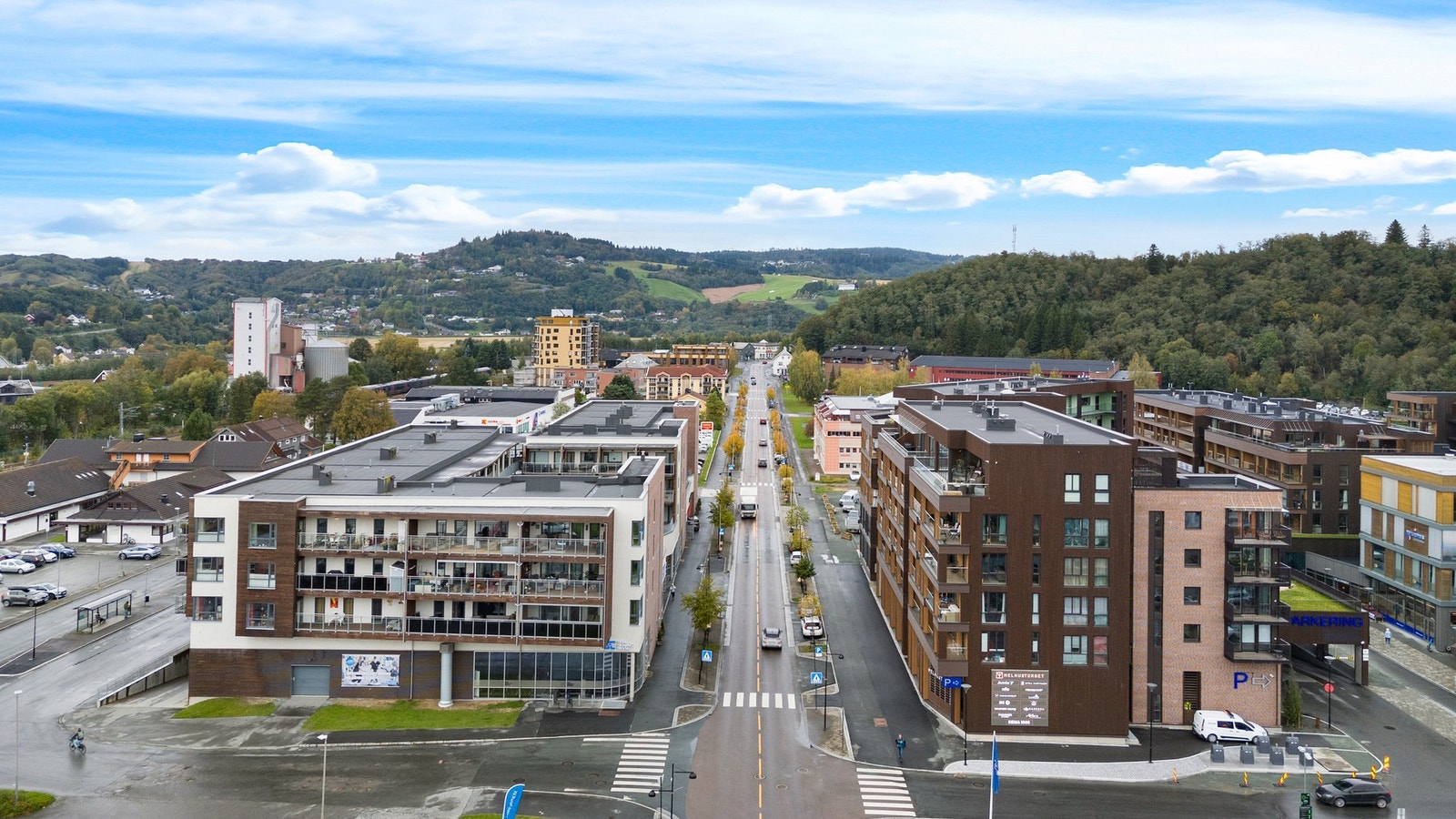 Fra leiligheten er det også kort vei til flotte turstier og gode rekreasjonsmuligheter. Galleribilde