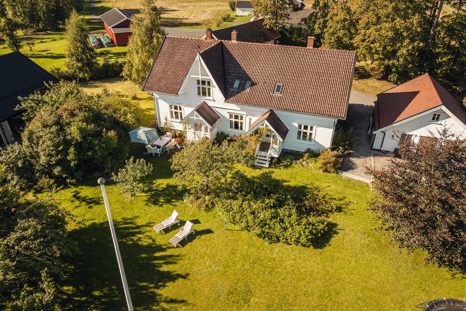 Ærverdig sveitservilla med sjarm! Galleribilde