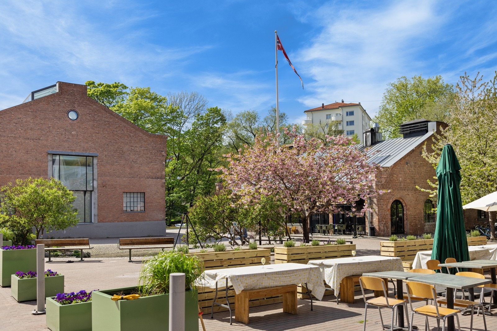 Lilleborg er en skjermet oase mellom Torshov og Sagene med Akerselva som nærmeste nabo. Galleribilde