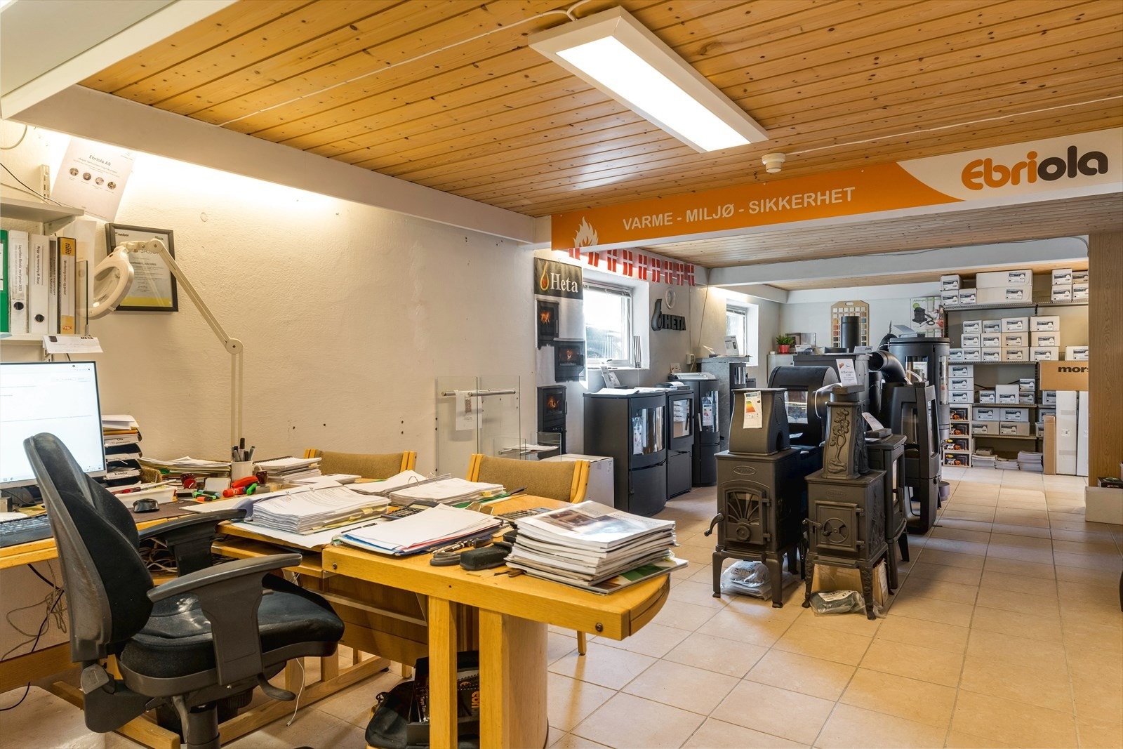 Butikklokalene i kjelleren Galleribilde