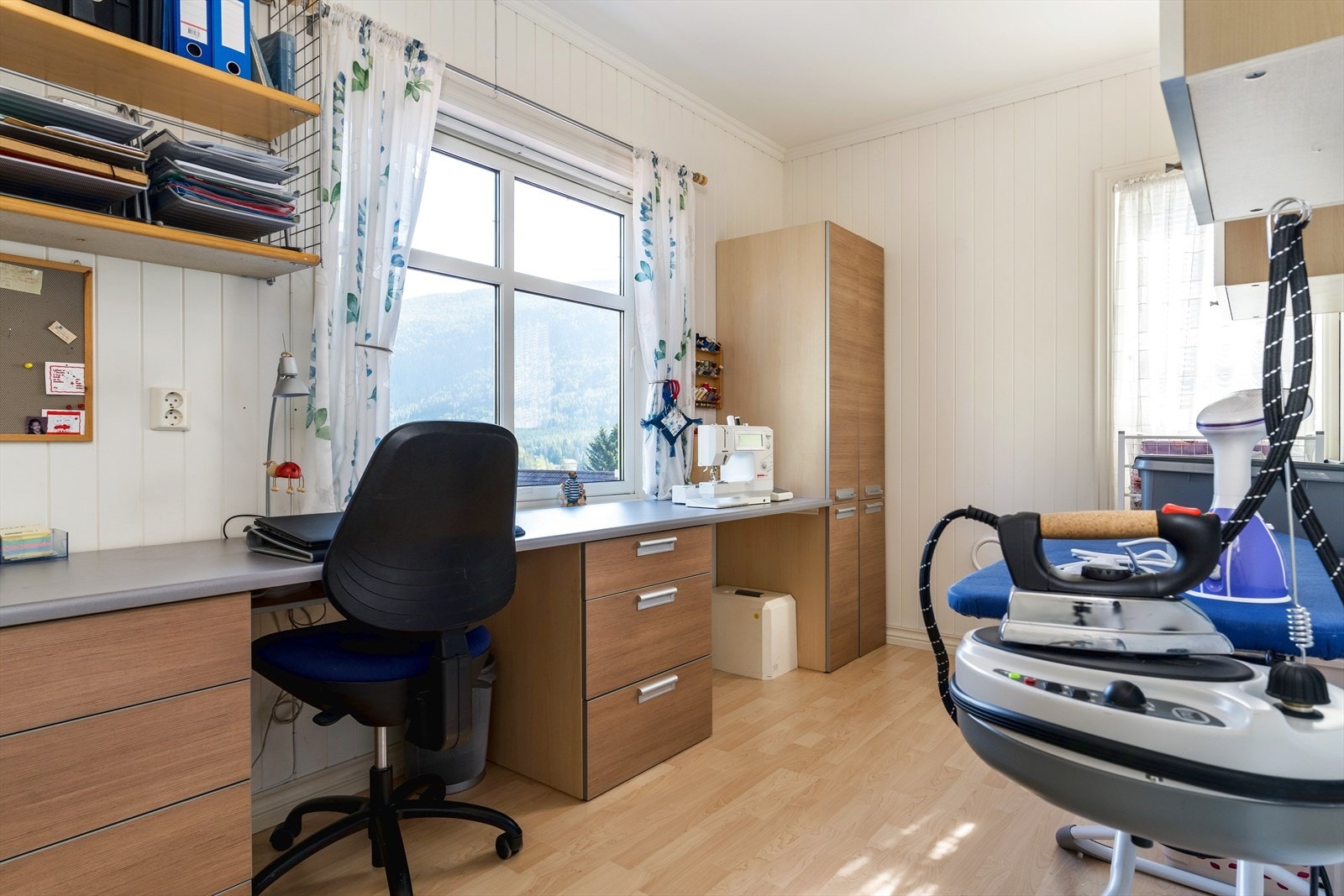 Soverom/kontor/arbeidsrom Galleribilde