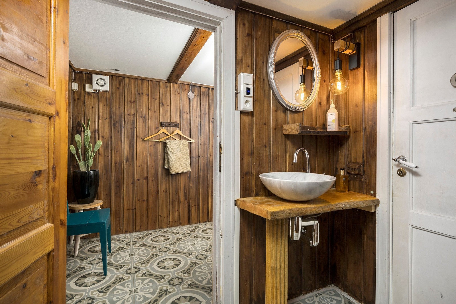 Bad/toalett i Låna Galleribilde