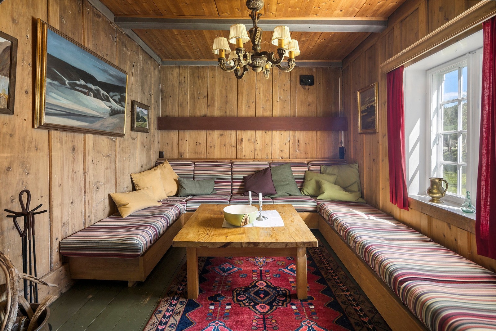 Peisestue i Låna Galleribilde