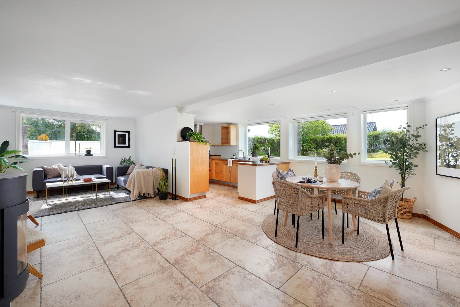 Romslig utleieleilighet på ca 130 kvm med 3 stk soverom. Galleribilde