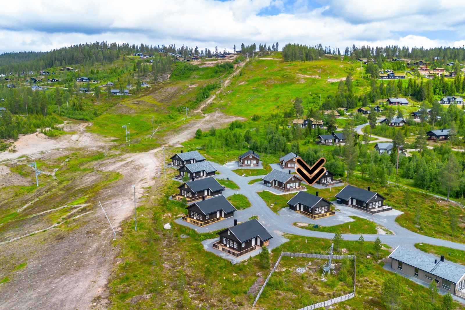 Fritidsboligen ligger i ett nytt og spennende hytteområde, og er ferdig bygd og klar til overlevering. Galleribilde