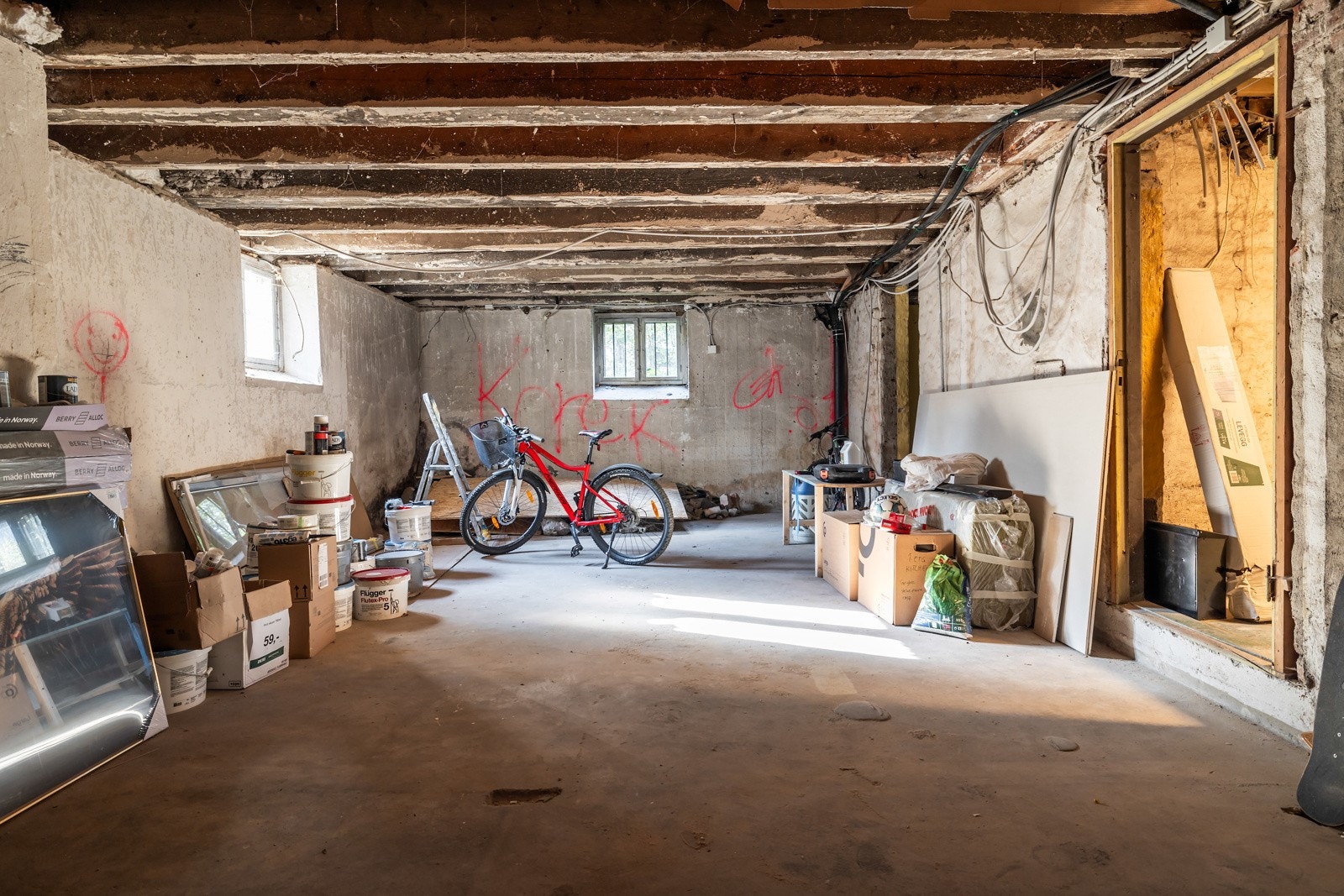 Råkjeller med stort potensiale. Se vedlagt forslag utarbeidet av arkitekt Galleribilde