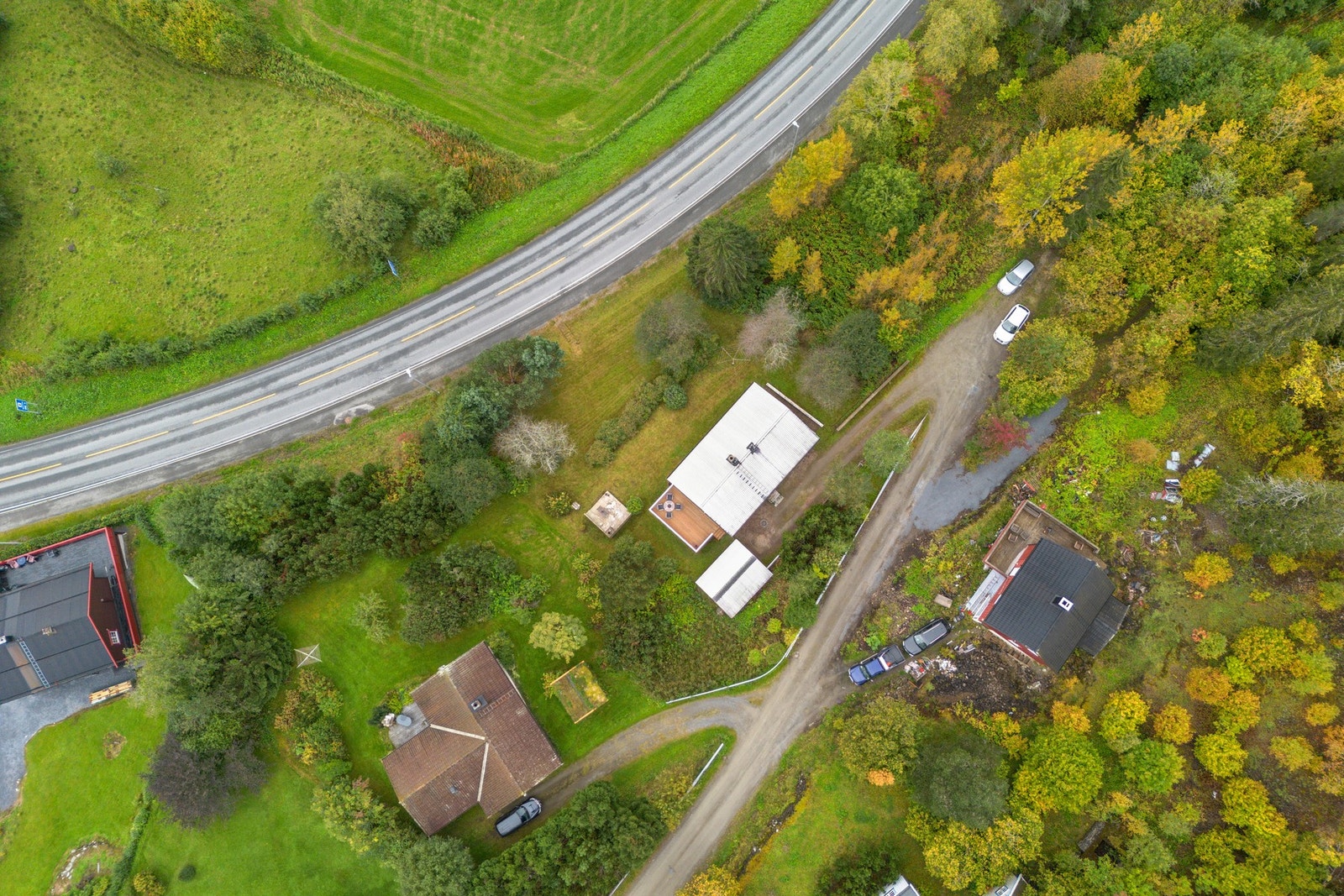 Boligen er plassert innerst i gaten uten gjennomkjøring Galleribilde