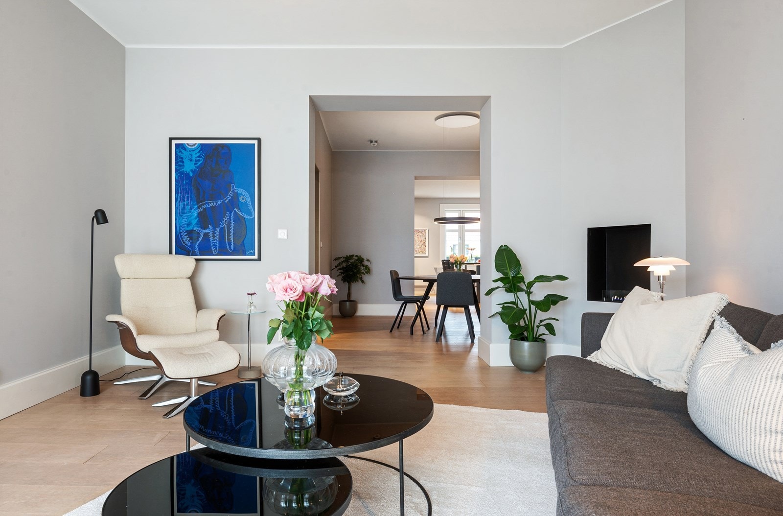 Takhøyde i leiligheten er på ca. 2,9m. Galleribilde