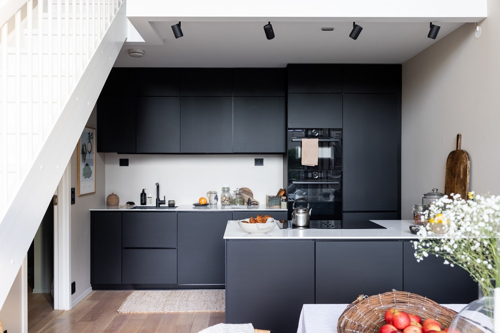 - Delikat og påkostet KVIK-kjøkken fra 2021 - Galleribilde