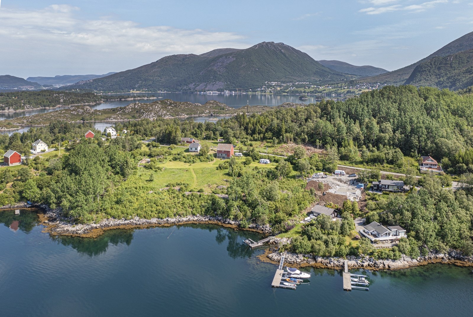 Nysgjerrig? Ta kontakt med megler for en hyggelig prat, området kan fritt besiktes, ta hensyn til eventuell anleggsarbeid. Galleribilde