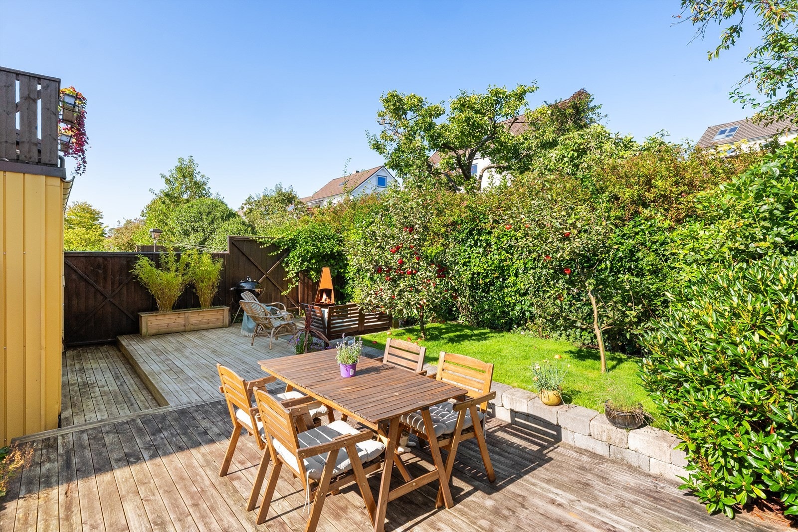 Enkel tilkomst til en skjermet og flott hage Galleribilde