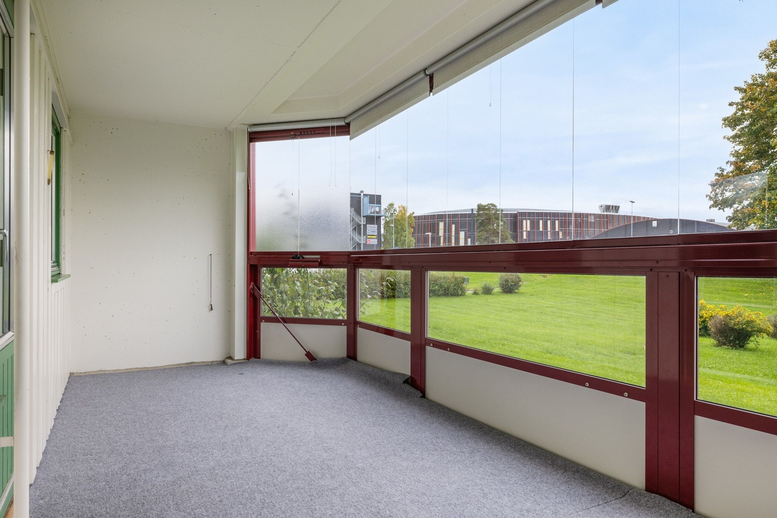 Innglasset balkong Galleribilde