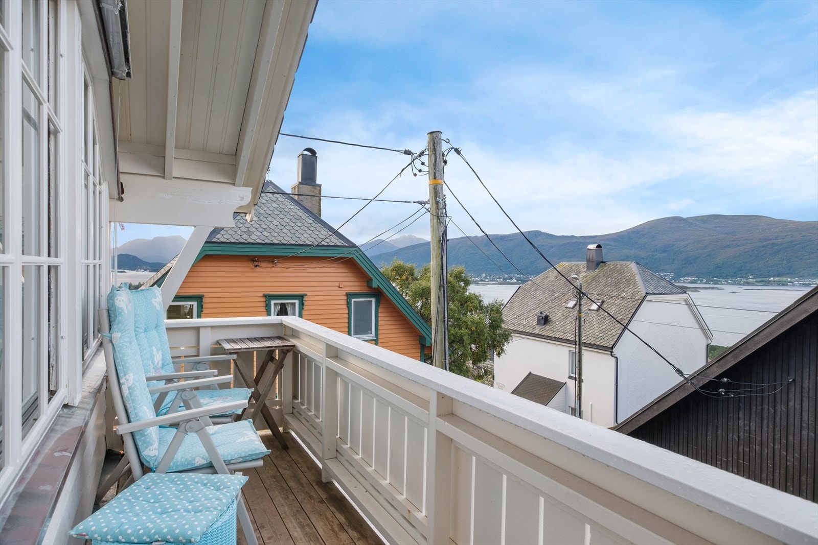 Utgang til veranda fra stue Galleribilde