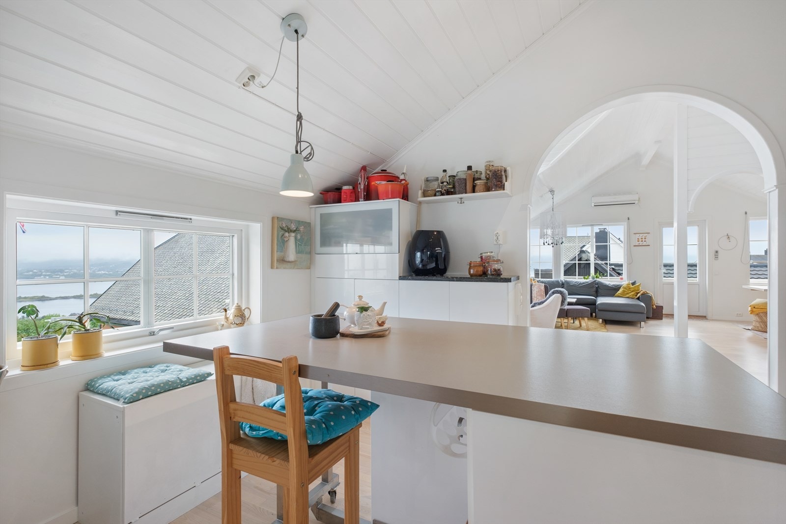 Praktisk med kjøkkenøy Galleribilde