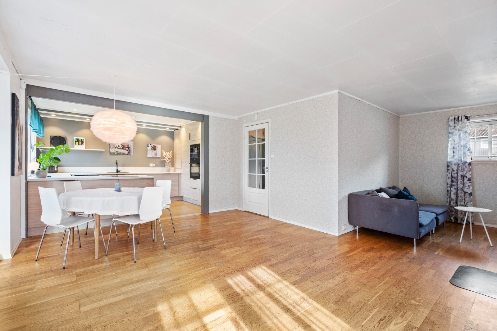 Åpen stue/kjøkken løsning Galleribilde