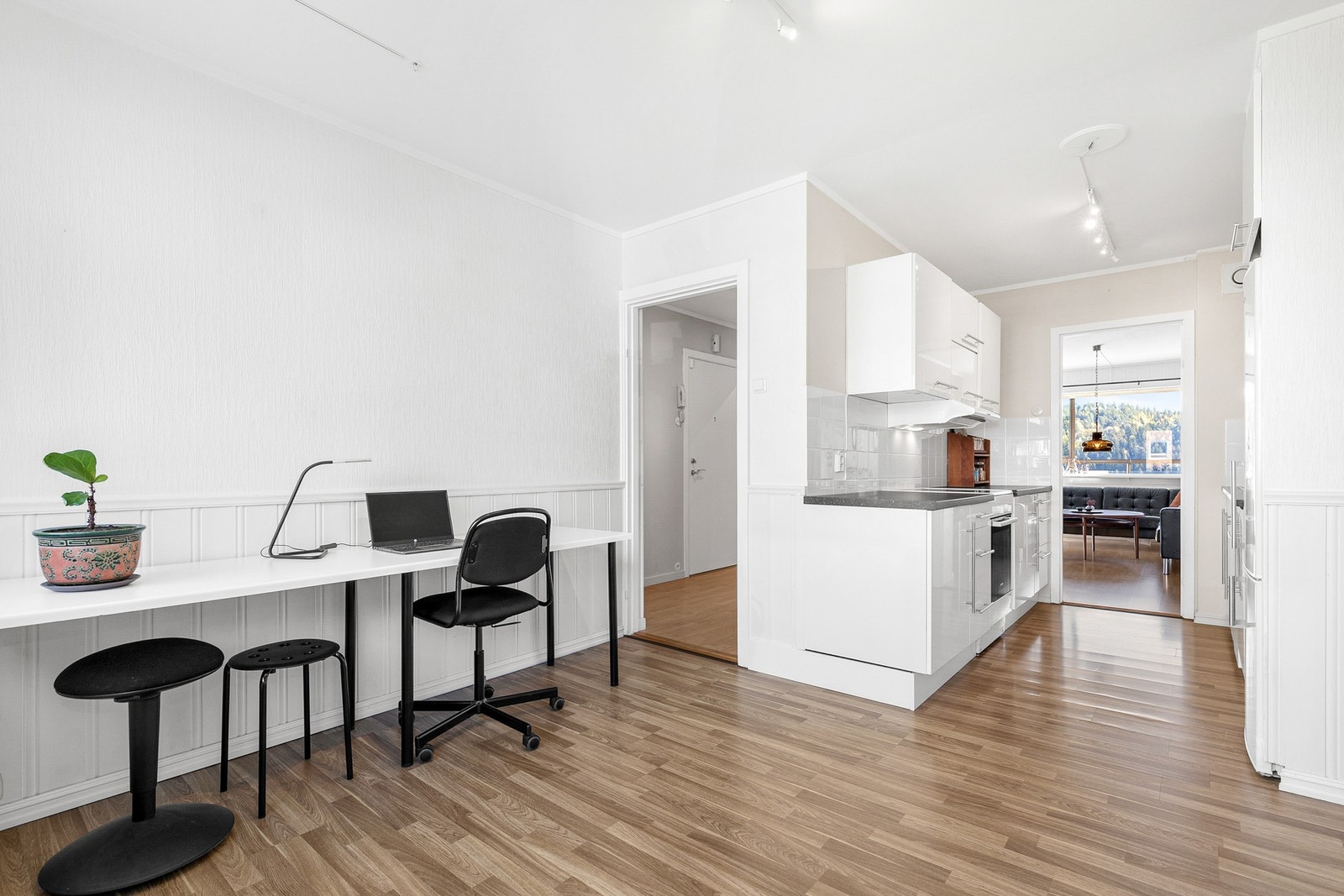 Leiligheten er gjennomgående Galleribilde