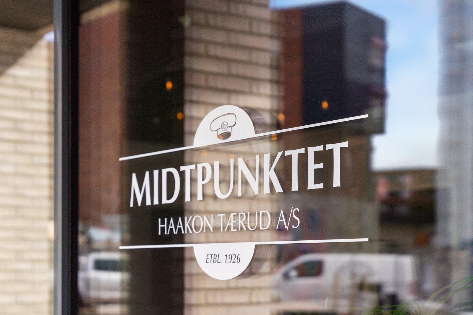 Midtpunktet har nylig åpnet på Vollebekk torg Galleribilde