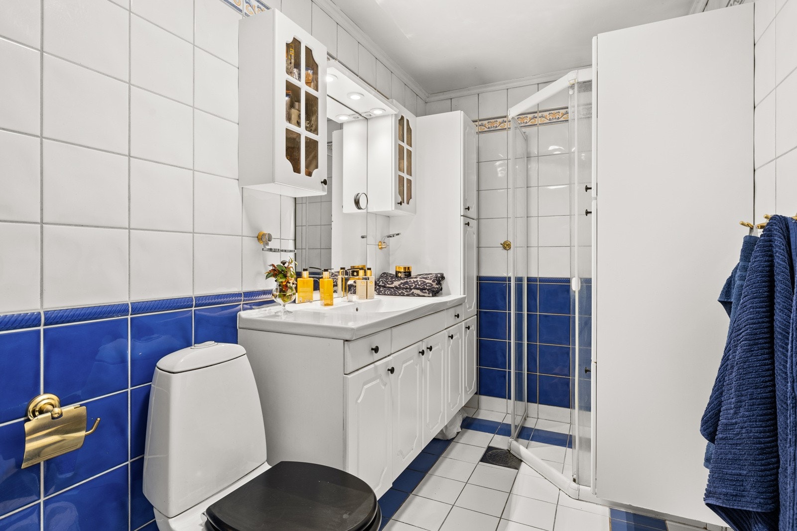 Flislagt baderom med gulvvarme Galleribilde