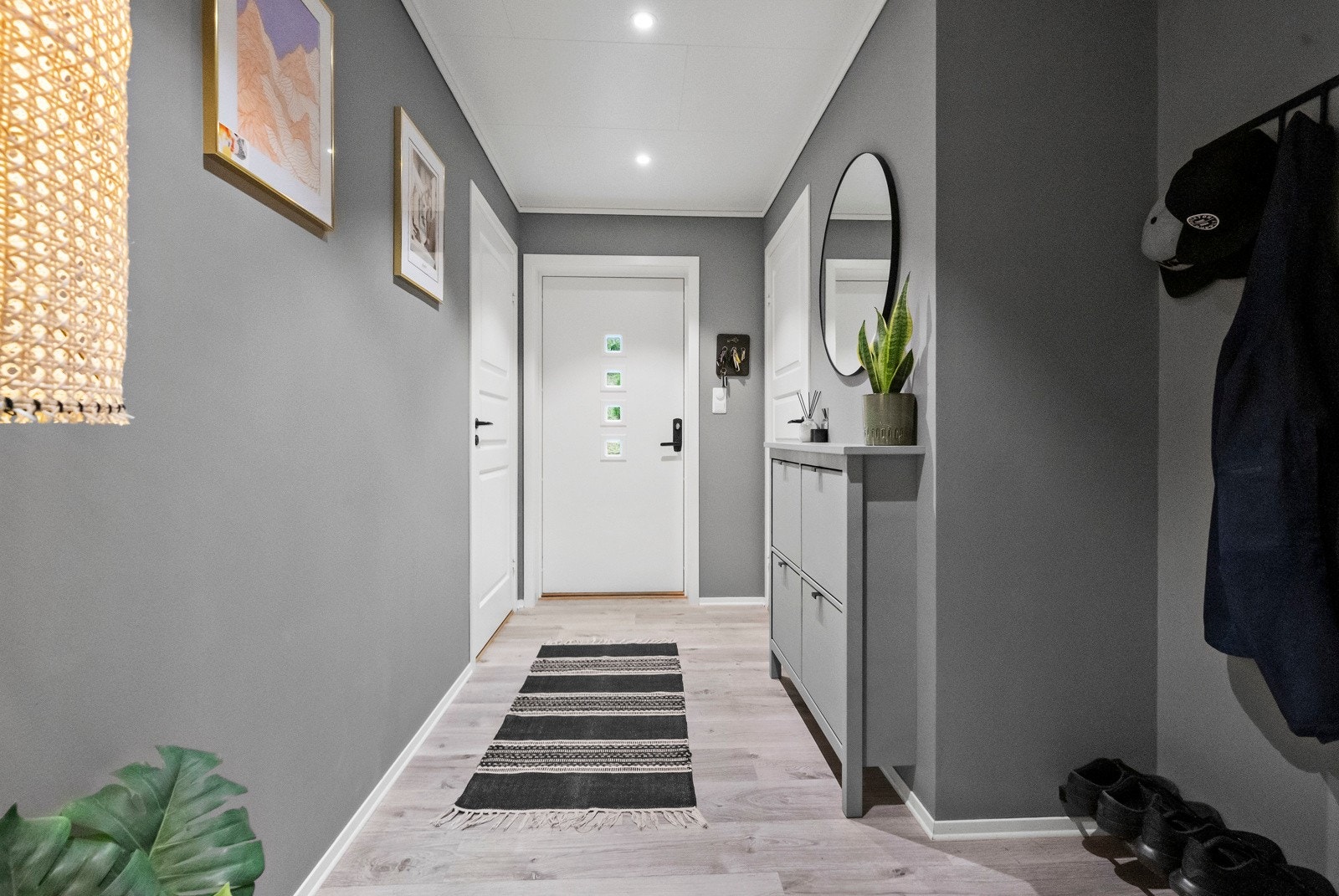 Gang / entre Galleribilde