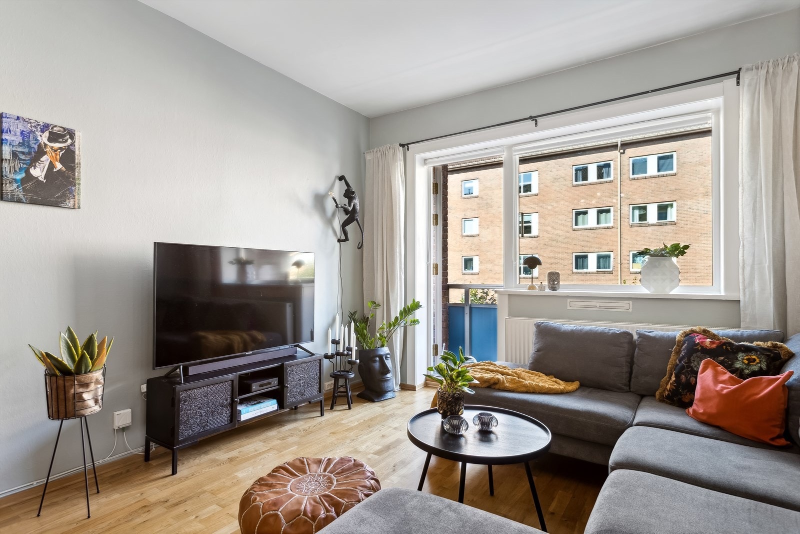 Christoffer F. Lysgaard v/ DNB Eiendom presenterer her Trondheimsveien 99! Galleribilde