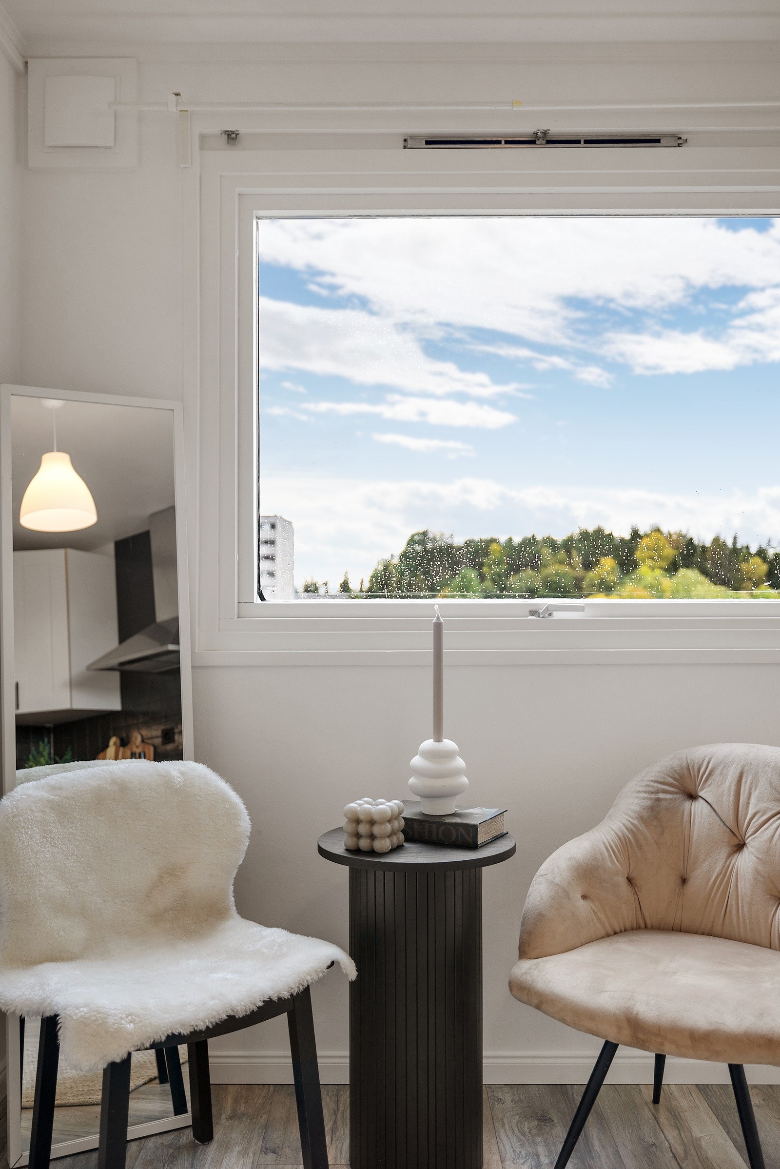 Da kan frokosten nytes i fred og ro med utsikt til nærområdet. Galleribilde