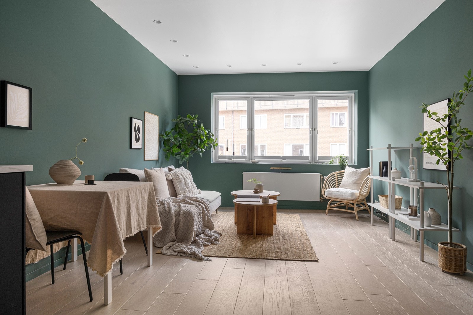 Lys og strøken 2-roms selveierleilighet med rolig beliggenhet på Rodeløkka. Galleribilde