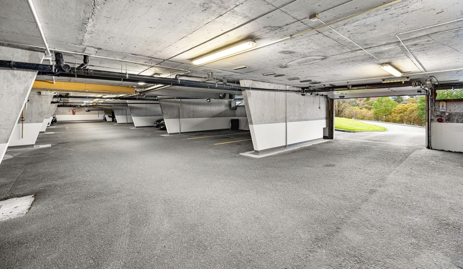 Medfølgende leiligheten er det 1 stk garasjeplass. Galleribilde