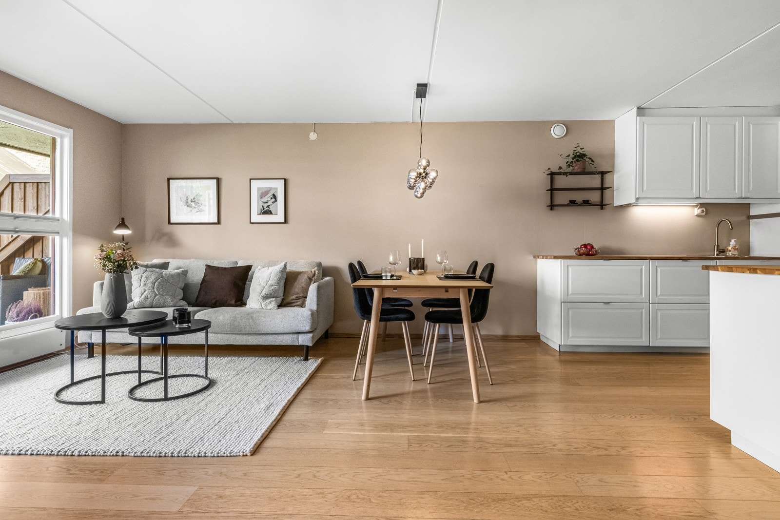 Leiligheten har en fin standard og en god beliggenhet sentralt i Oslo Galleribilde