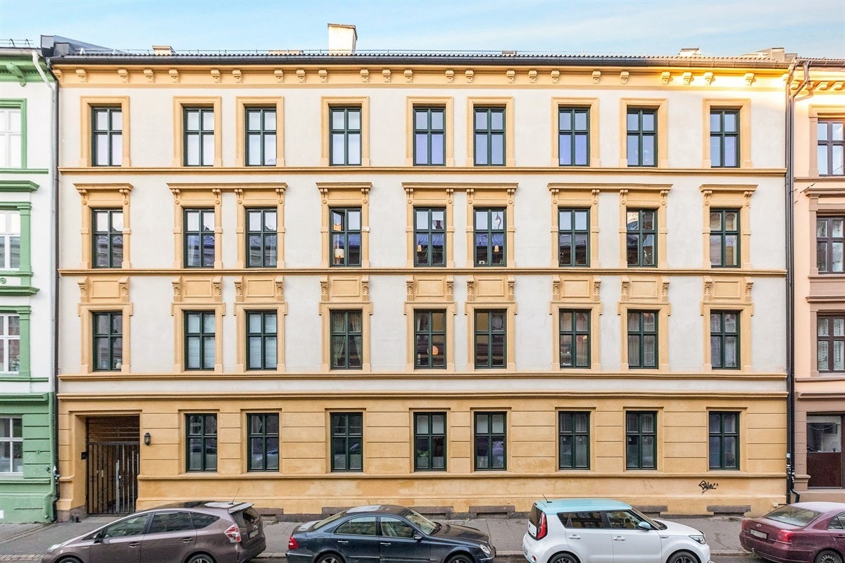 Klassisk fasade som ble rehabilitert i 2013. Galleribilde