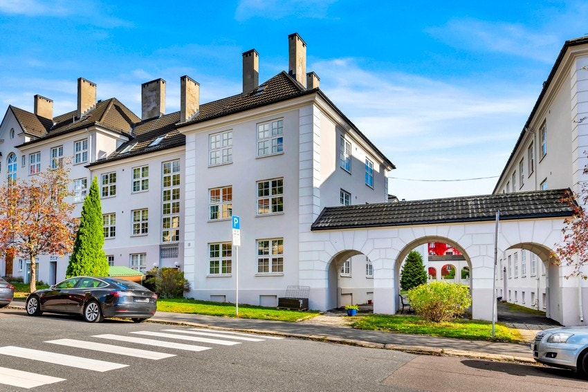 Her bor du rolig samtidig som du har alt av fasiliteter i kort gangavstand. Galleribilde