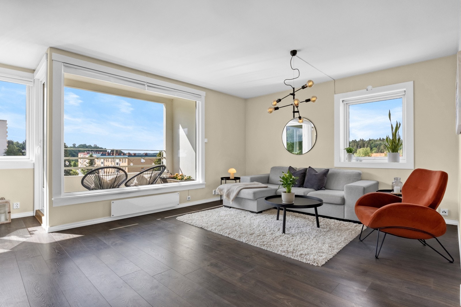 Velkommen til Haakon Tveters vei 8. Presentert av Rikke Høien ved PrivatMegleren Galleribilde