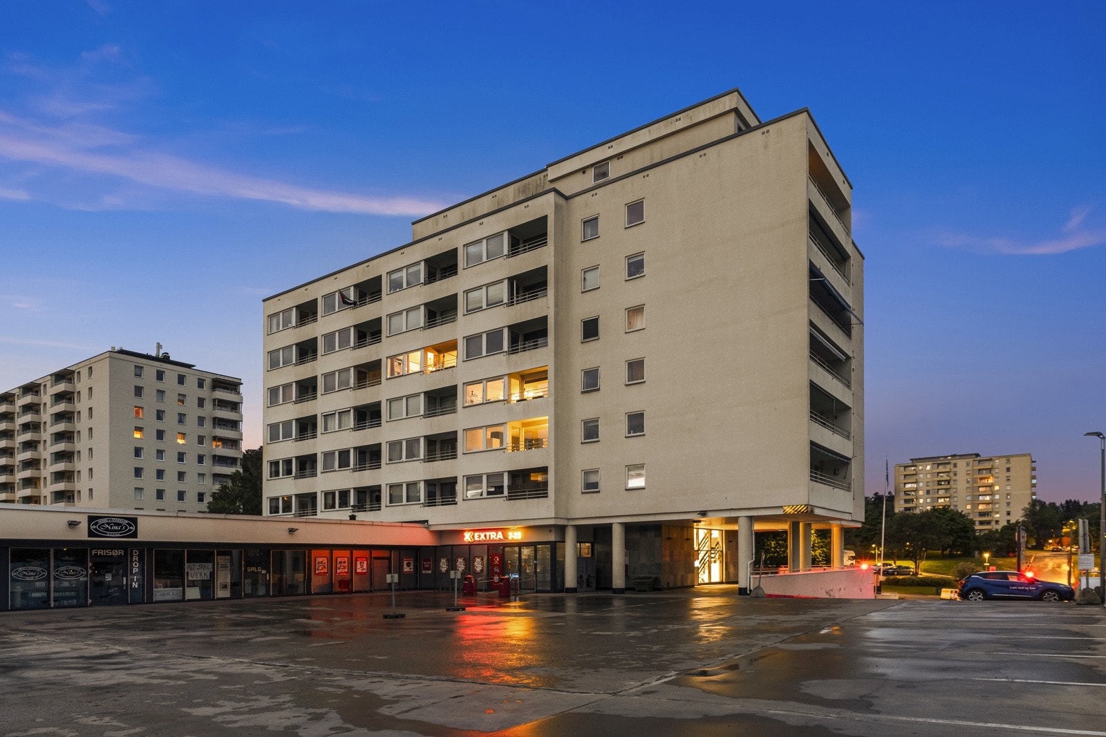 For en praktisk hverdag er det matbutikk i samme bygning Galleribilde