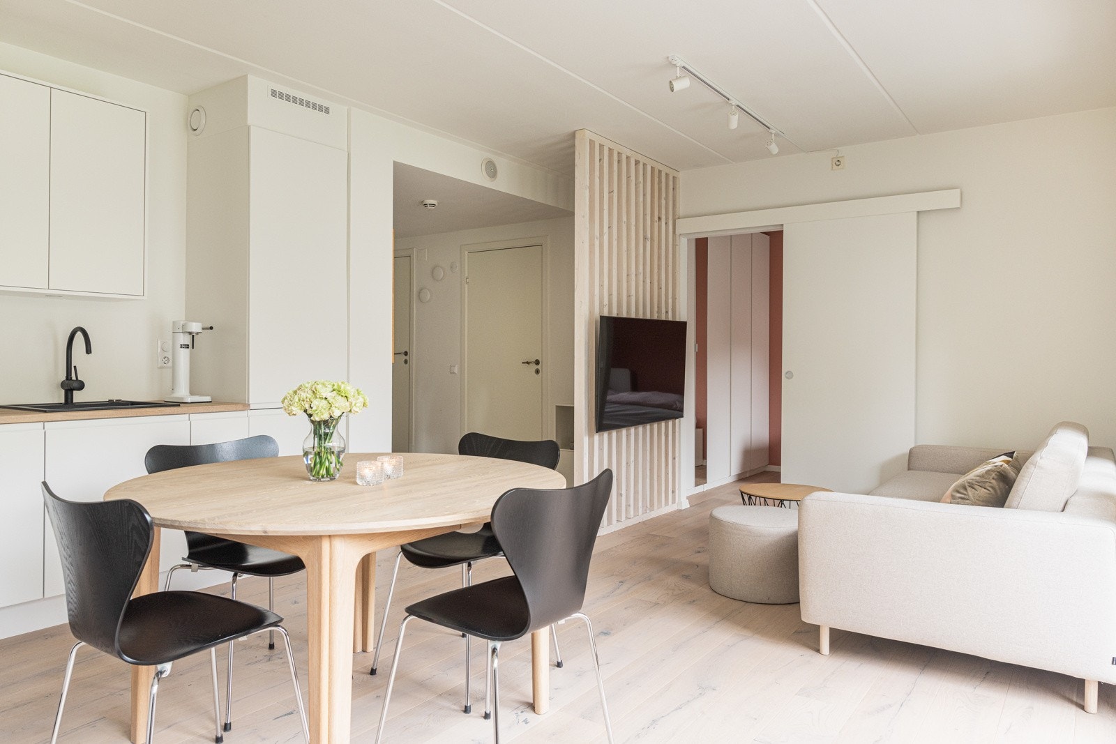 Garderobeløsning på soverom 2 medfølger Galleribilde